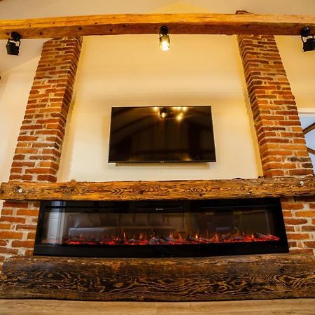 شقة Alpine Loft Câmpulung Moldovenesc المظهر الخارجي الصورة