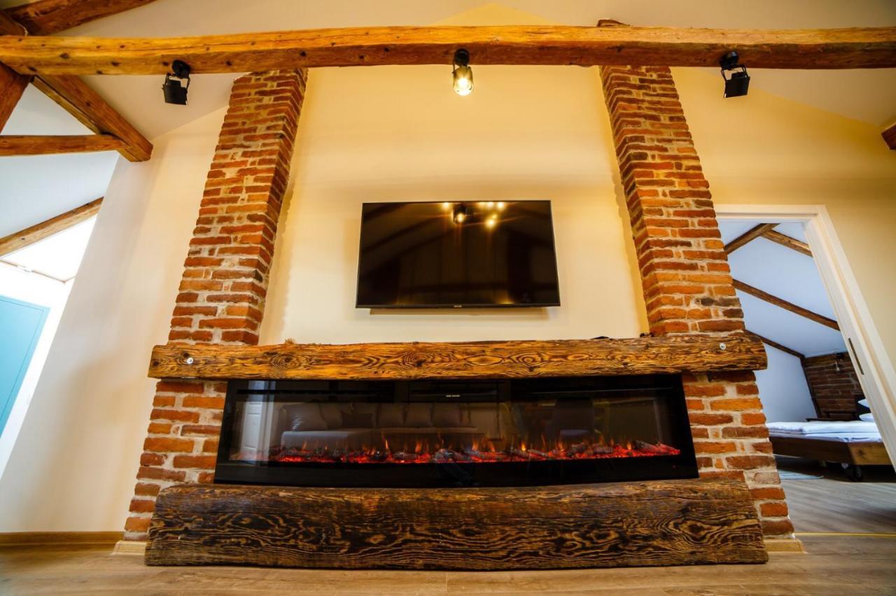 شقة Alpine Loft Câmpulung Moldovenesc المظهر الخارجي الصورة
